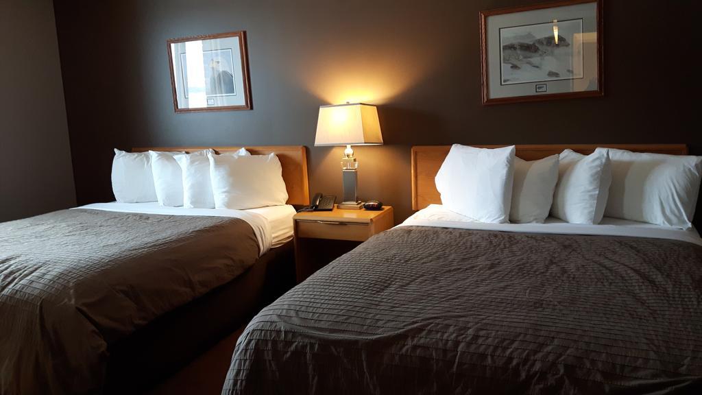 Canway Inn & Suites Dauphin Zewnętrze zdjęcie
