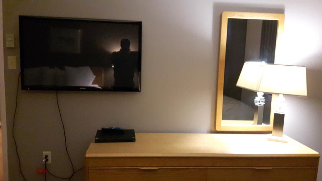 Canway Inn & Suites Dauphin Zewnętrze zdjęcie