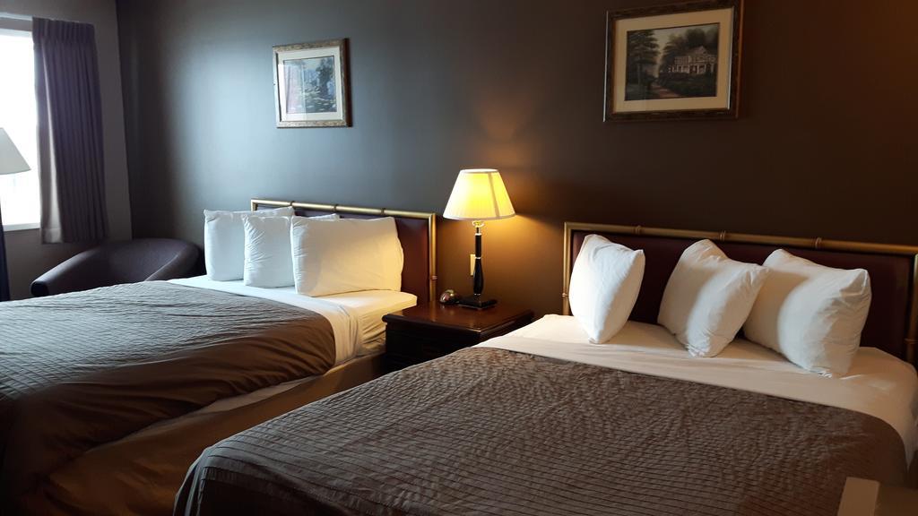 Canway Inn & Suites Dauphin Zewnętrze zdjęcie