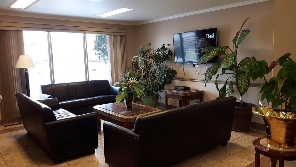 Canway Inn & Suites Dauphin Zewnętrze zdjęcie